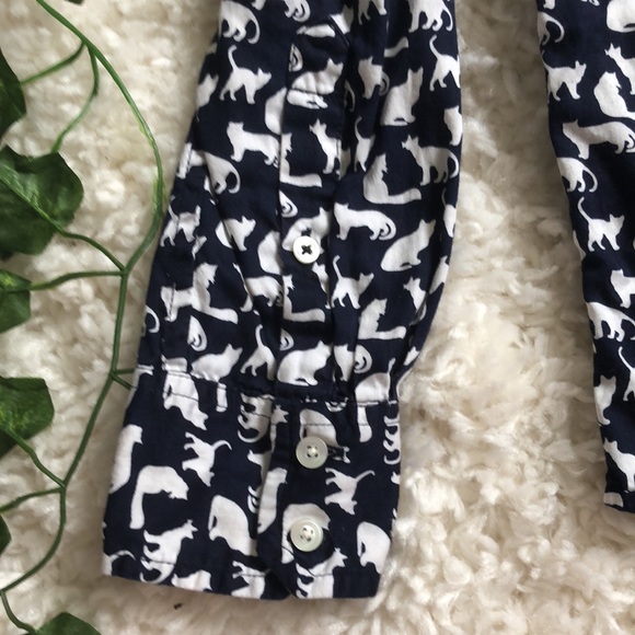 Gap The Fitted Boyfriend Cat Pattern Button Up - Picture 5 of 6